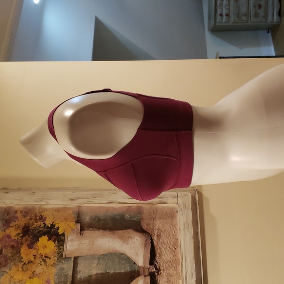 Sweaty Betty Sports Bra - Picture 4 of 10